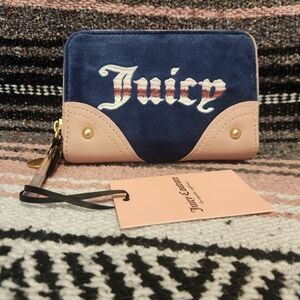 Juicy Couture pink and navy wallet new with tags Velour